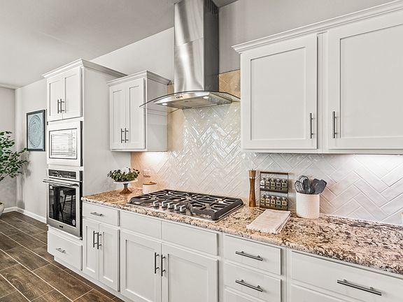 5th image of 501 Cedarwood Ave #O6stfo