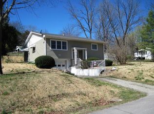 813 7th St, Glasgow, MO 65254