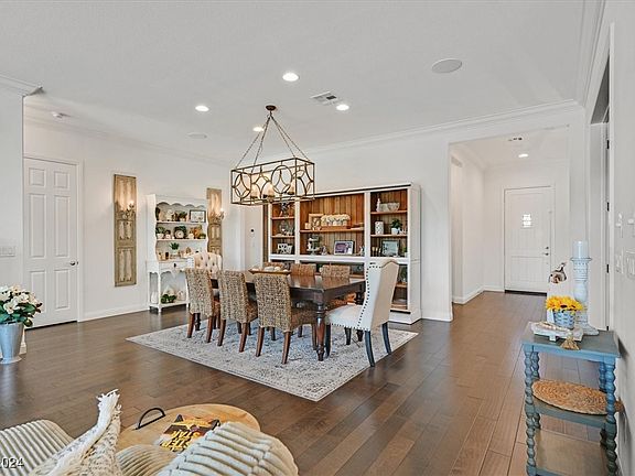 4th image of 7585 Windy Meadow Ave