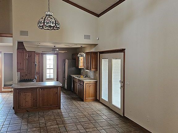 5th image of 12903 SE Bishop Rd