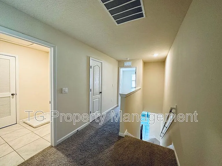 70 Oarsman Crossing Dr — Photo 16