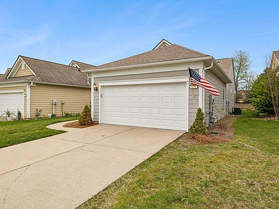 2nd image of 176 Old Towne Dr