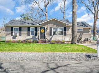 40 Saltspray Dr, Forked River, NJ 08731