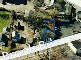 9 Brook Rd, Westhampton Beach, NY 11978