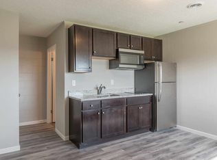 Logan Units - 100 Logan St, Sterling, CO 80751