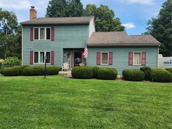 18 Somerset Drive, Windsor, CT 06095