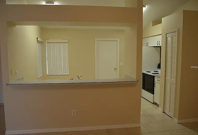 2871 Beckwith St — Photo 9