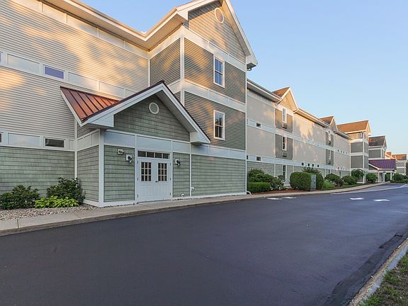 4th image of 55 River Front Dr Unit 104