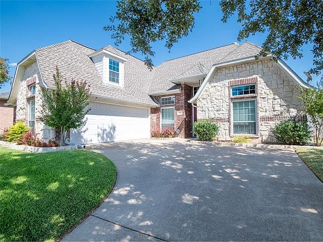 1st image of 7310 Woodsprings Dr