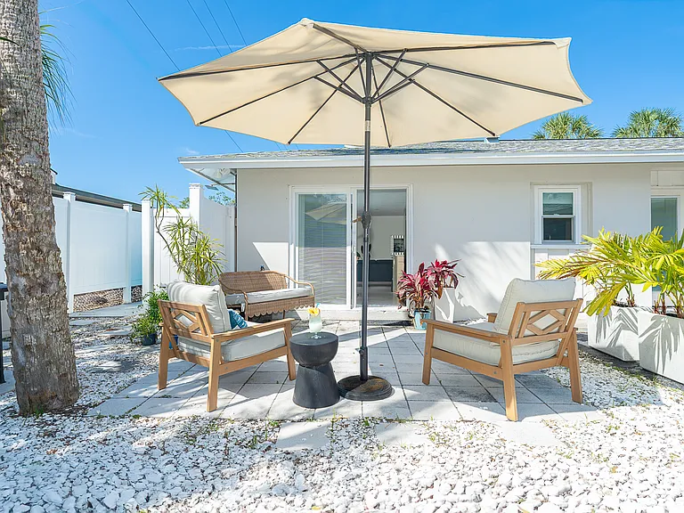 1140 S Moonmist Ct — Photo 1