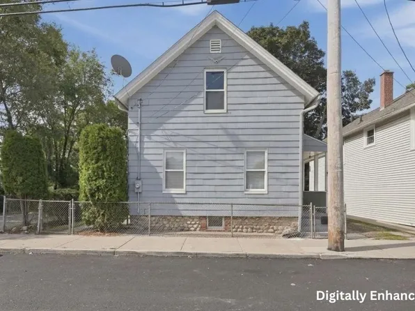99 Crystal St, Southbridge, MA 01550