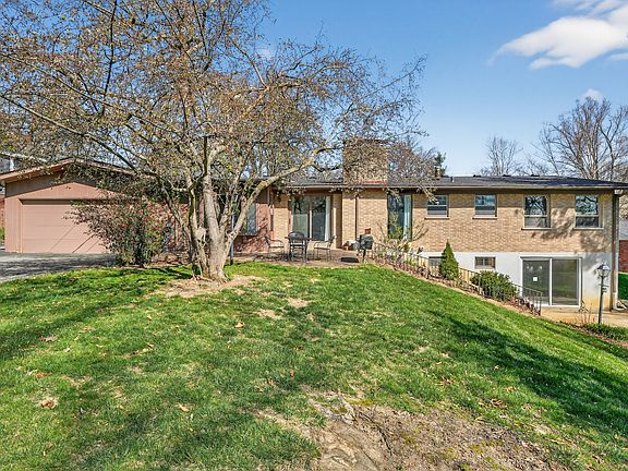 4th image of 15 Spoede Woods St