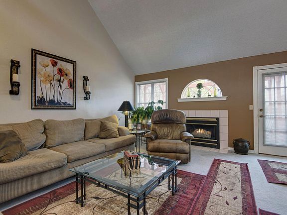 Living Room South View