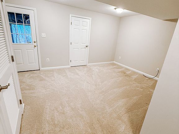 4th image of 4704 Turnberry Dr