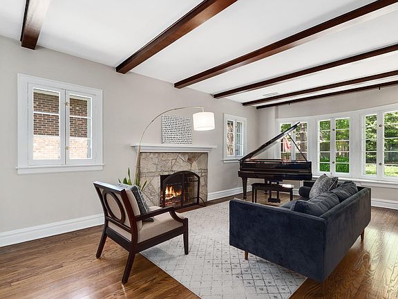 3rd image of 4609 Woodland Ave