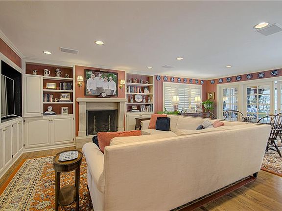 5th image of 8446 Linden Ln