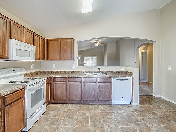 3rd image of 37049 W Bello Ln