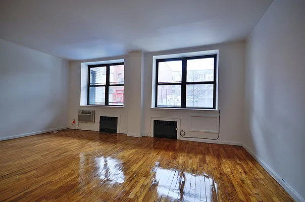 Rented by Corcoran | media 24