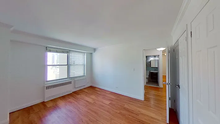 Rented by Batra Group Inc | media 29