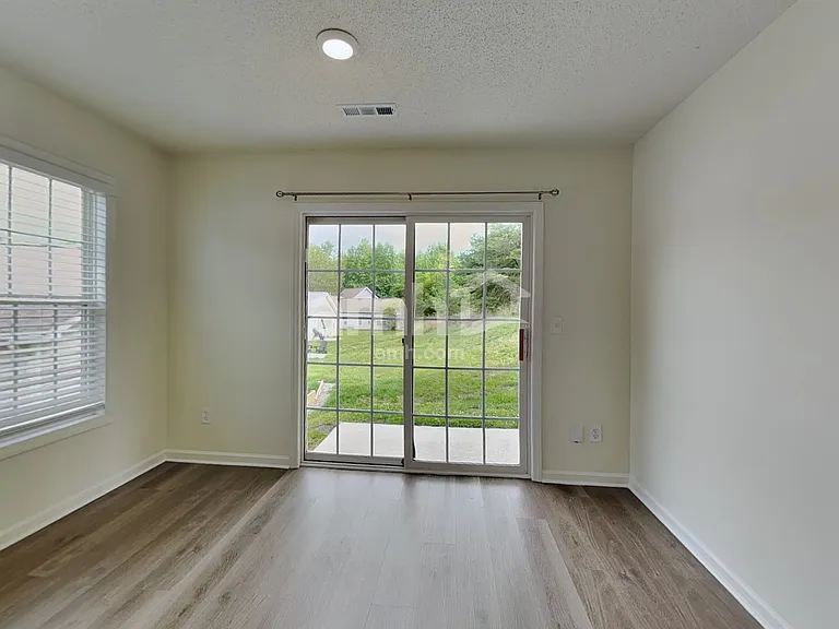 165 Bristol View Cir — Photo 7