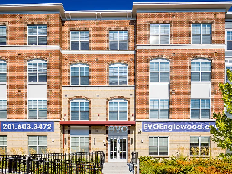 EVO Apartments — Photo 66