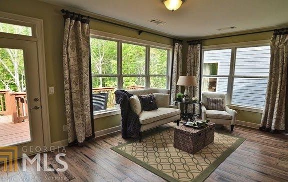 3rd image of 3024 Scarlet Oak Ln