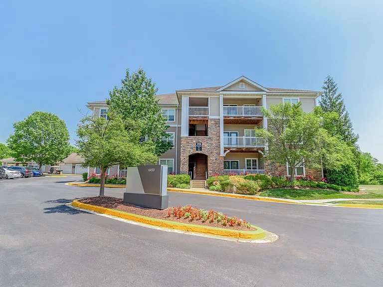 Clearbrook Apartments — Photo 6