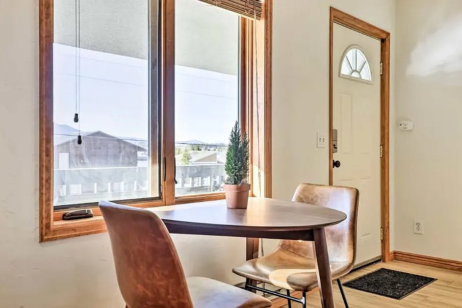 2 bed, 798 sqft, $2,500 — Photo 3