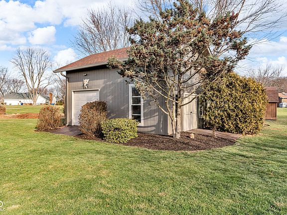 4th image of 238 Glenbrook Ln
