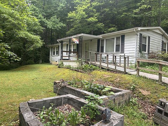 5th image of 598 McGraws Rd