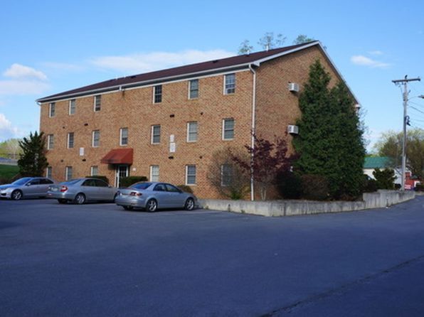 214 E New St #103-4