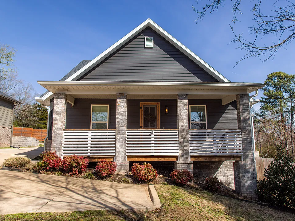 2983 N Old Wire Rd