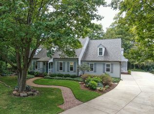 1035 Terrace Dr, Elm Grove, WI 53122