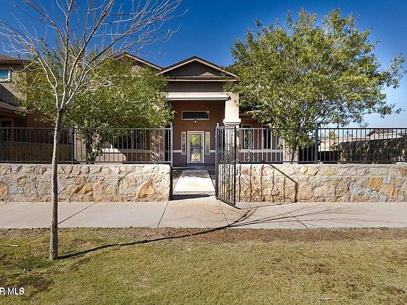 2nd image of 2076 Robert Minnie Pl