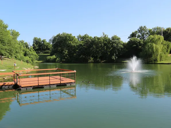 Willow Lake Apartments