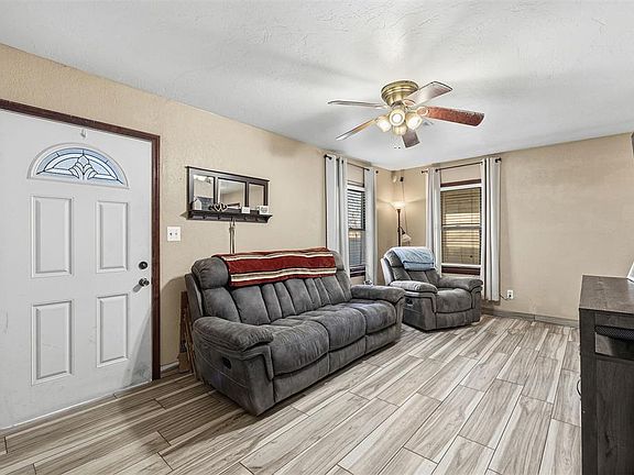 5th image of 3200 S Stults Ave