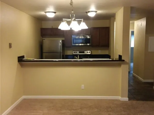 17431 Ambaum Blvd S Unit A13, Burien, WA 98148