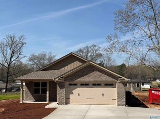 125 Mason Dr, Trinity, AL 35673