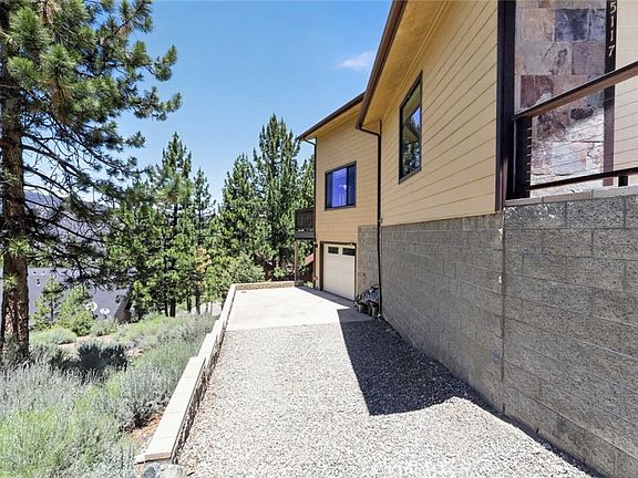 5th image of 15117 Chestnut Dr