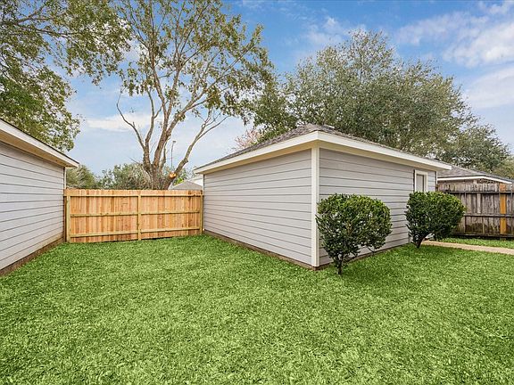 5th image of 10727 Cobblecreek Way