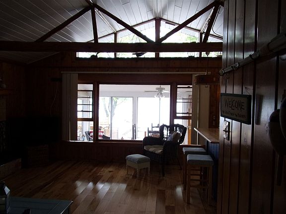 5th image of 1304 Birchaven Beach St