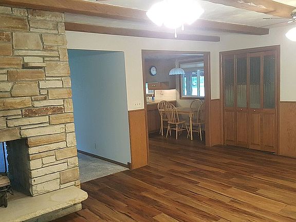 dining kitchen entry