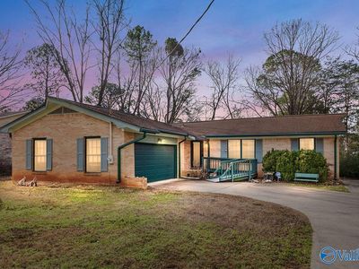 11206 Dellcrest Dr SE, Huntsville, AL, 35803