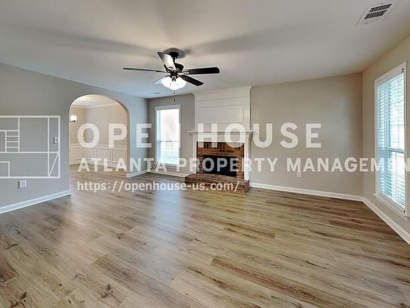 3rd image of 2250 Winthrope Way Dr