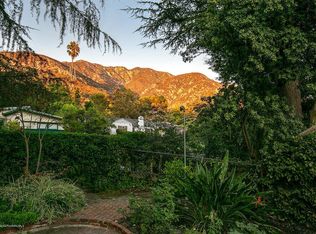 988 E Mount Curve Ave, Altadena, CA 91001