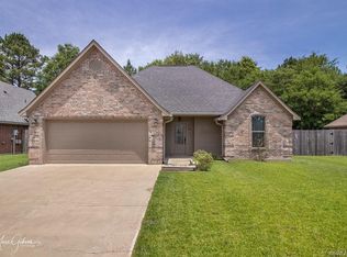 123 Lola Cir, Benton, LA 71006