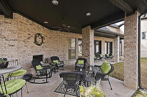 4th image of 2205 Eutaw Spgs