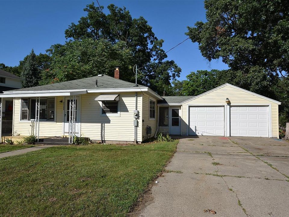 1st image of 2368 Greenwood St