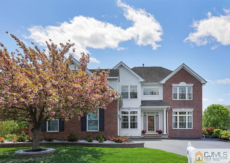 1st image of 45 Birch Dr