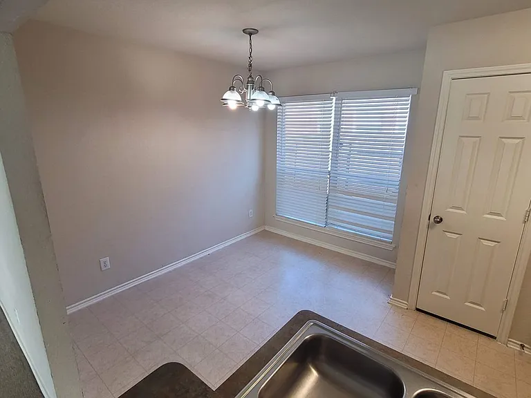 6503 Ithaca Frst — Photo 10